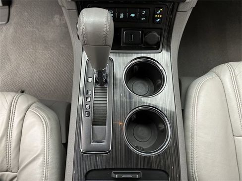 Used 2016 Chevrolet Traverse LT image 20