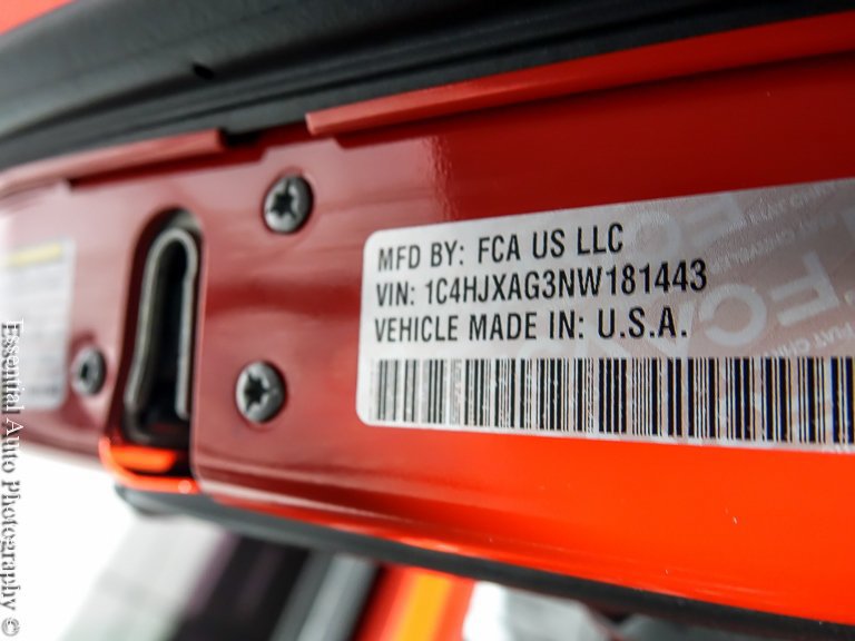 Used 2022 Jeep Wrangler Sport AWD/4WD image 25