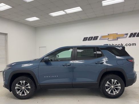 New 2026 Chevrolet Equinox LT w/ Convenience Package II image 8