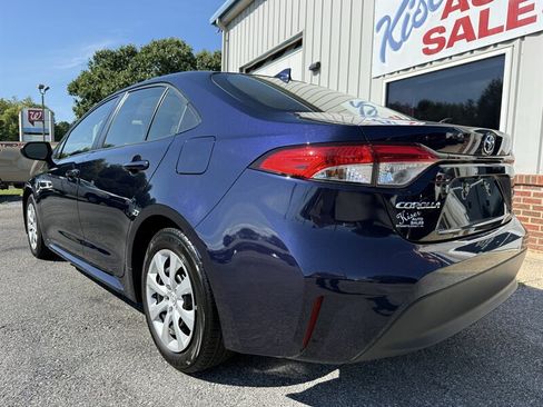 Used 2023 Toyota Corolla LE w/ Carpet Mat Package (TMS) FWD image 10