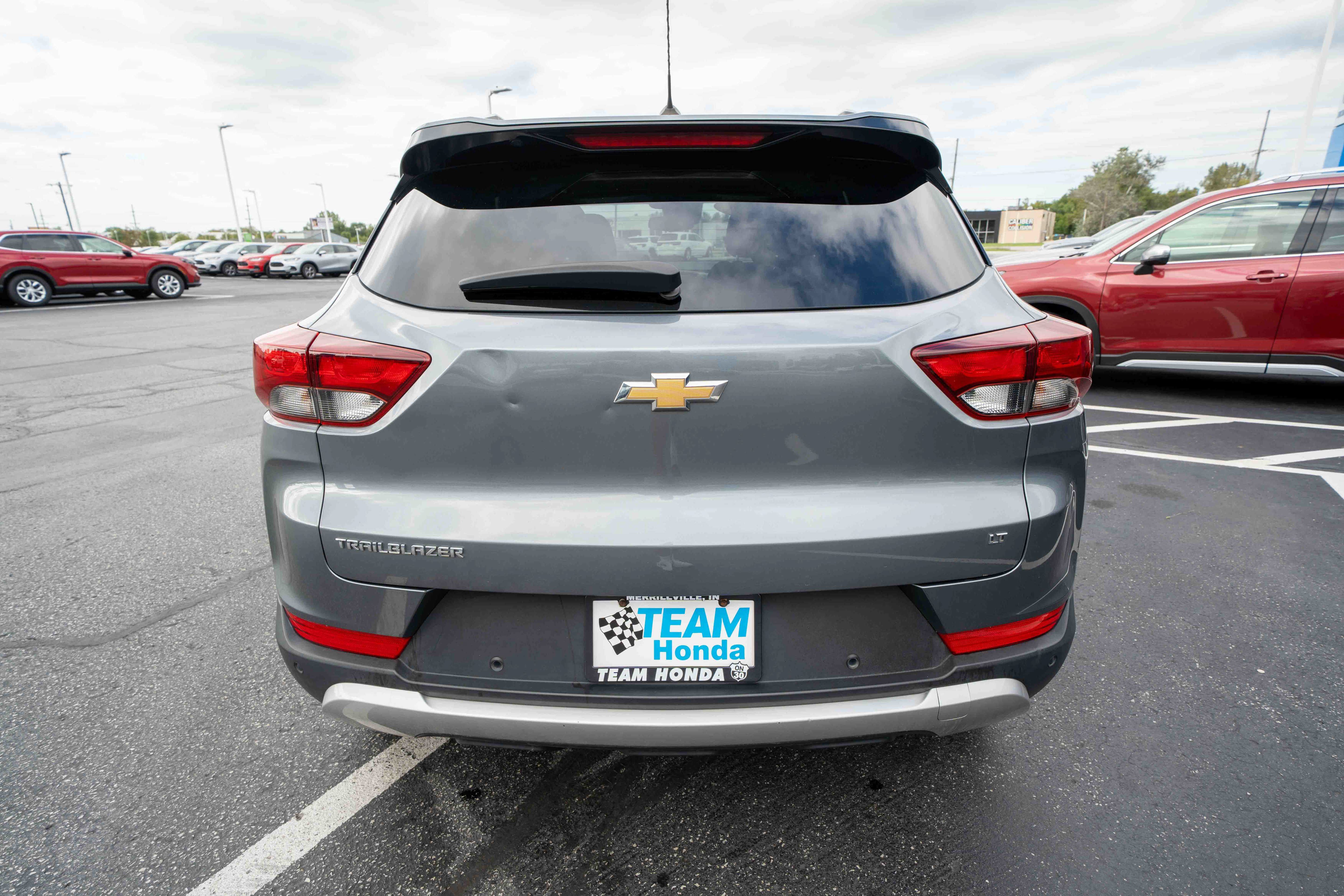 Used 2021 Chevrolet TrailBlazer LT w/ Sun and Liftgate Package FWD image 5