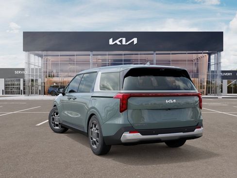 New 2027 Kia Carnival EX FWD image 4