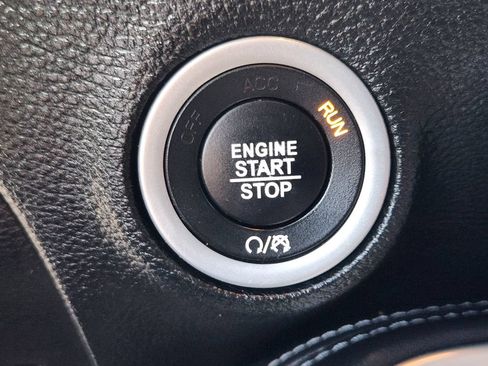 Used 2019 Dodge Challenger R/T RWD image 13
