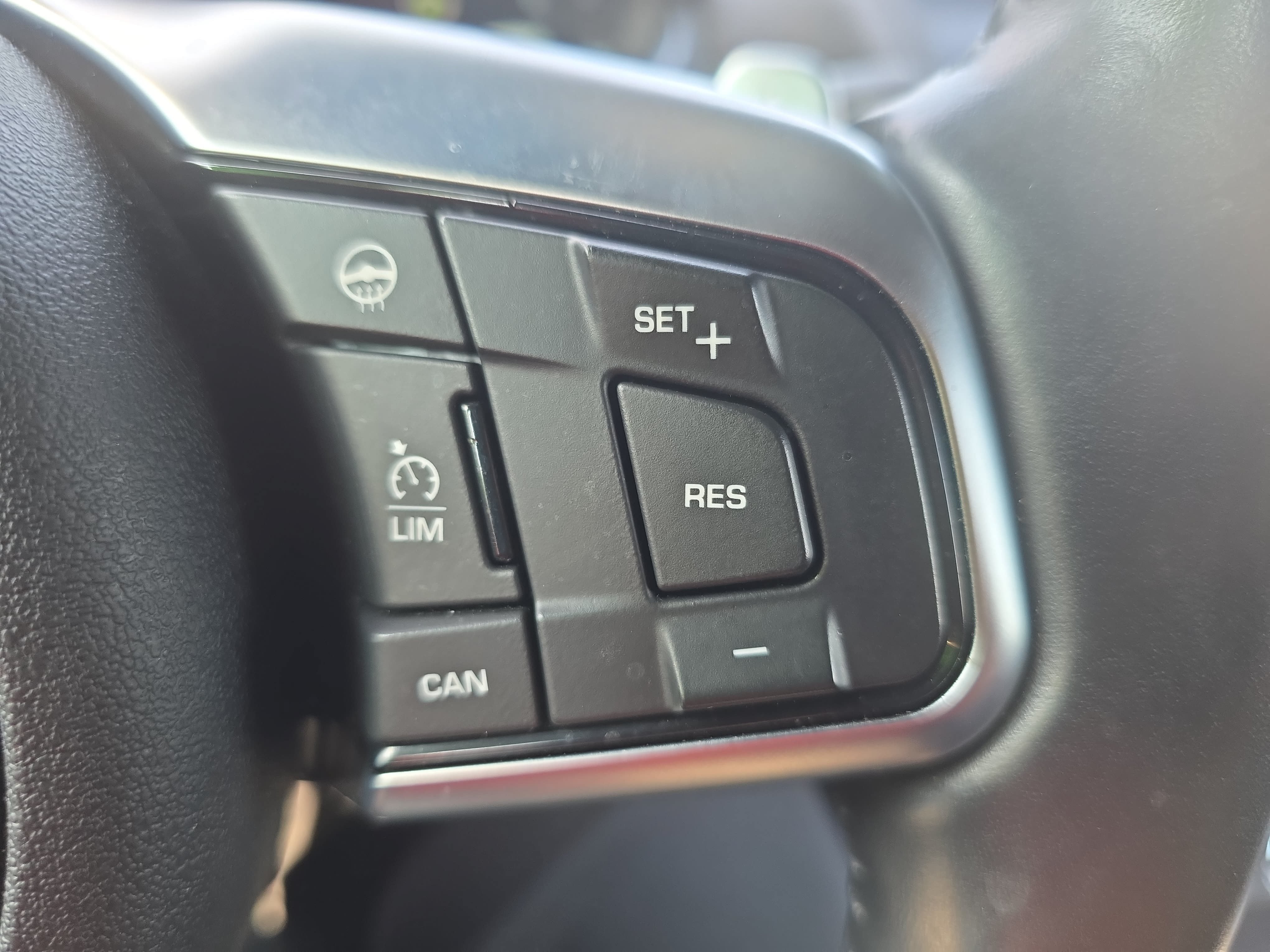 Used 2021 Jaguar F-TYPE R-Dynamic AWD/4WD image 15