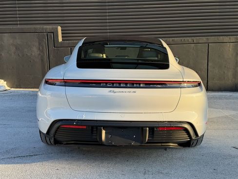 Certified 2025 Porsche Taycan 4S image 9