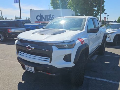 Used 2024 Chevrolet Colorado ZR2 image 1