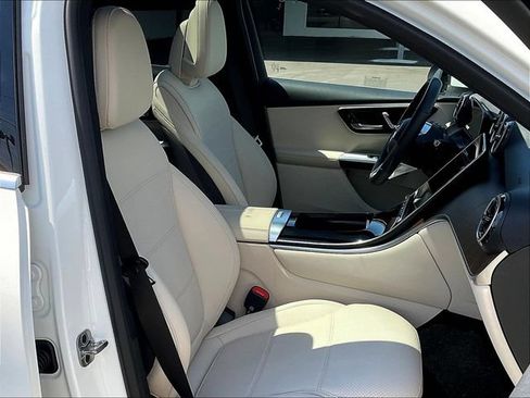 Used 2026 Mercedes-Benz GLC 300 4MATIC image 31