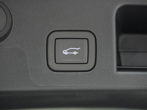 New 2026 Chevrolet Equinox ACTIV w/ Convenience Package III image 7