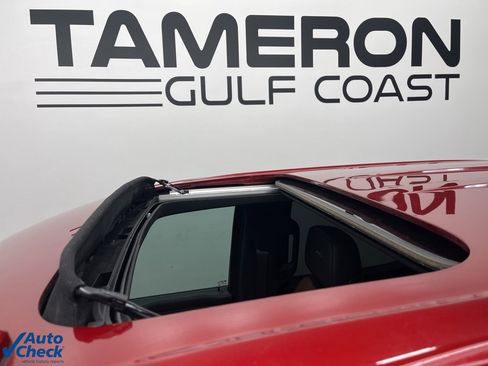 Used 2022 Chevrolet Silverado 1500 High Country w/ Technology Package image 15