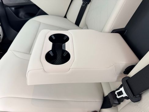 Certified 2025 BMW 530i RWD image 21