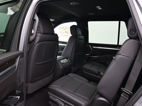 New 2026 Cadillac Escalade 4WD w/ LPO, Floor Liner Package image 10