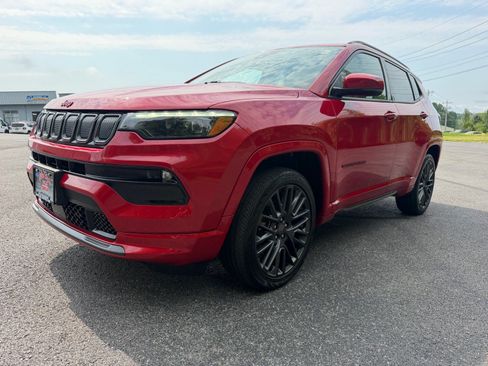 Used 2022 Jeep Compass Limited w/ (RED) Package AWD/4WD image 8