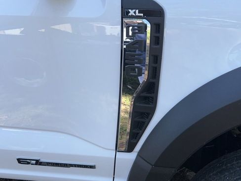 New 2024 Ford F450 XL image 2