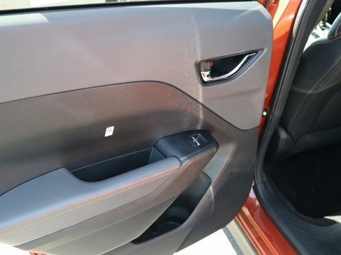 Used 2025 Subaru Crosstrek 2.5i Limited w/ Crosstrek Mirror Package image 15