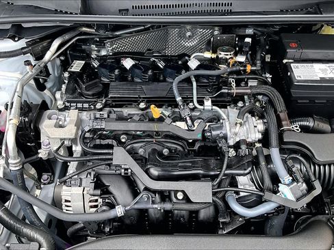 Used 2025 Toyota Corolla LE FWD image 32