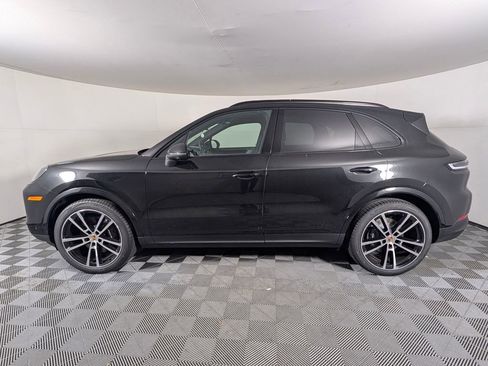 New 2026 Porsche Cayenne AWD/4WD image 2