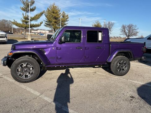 New 2026 Jeep Gladiator Mojave AWD/4WD image 16