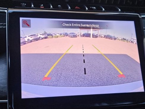 Used 2023 Jeep Grand Cherokee L Limited w/ Black Appearance Package image 20