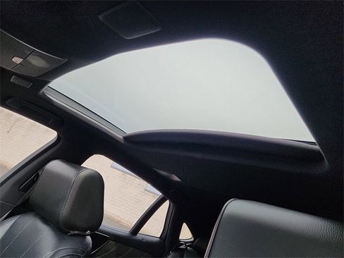 Used 2022 Lexus LS 500 AWD image 11