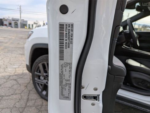 New 2026 Jeep Compass Limited w/ Sun, Sound & Navigation Group AWD/4WD image 37