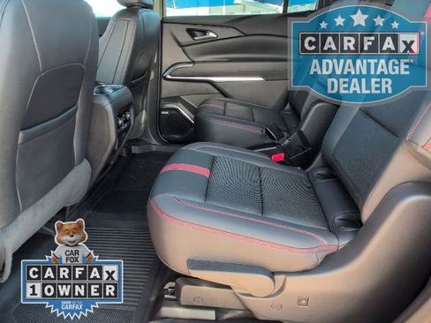 Used 2024 Chevrolet Traverse RS w/ LPO, Floor Liner Package AWD/4WD image 7