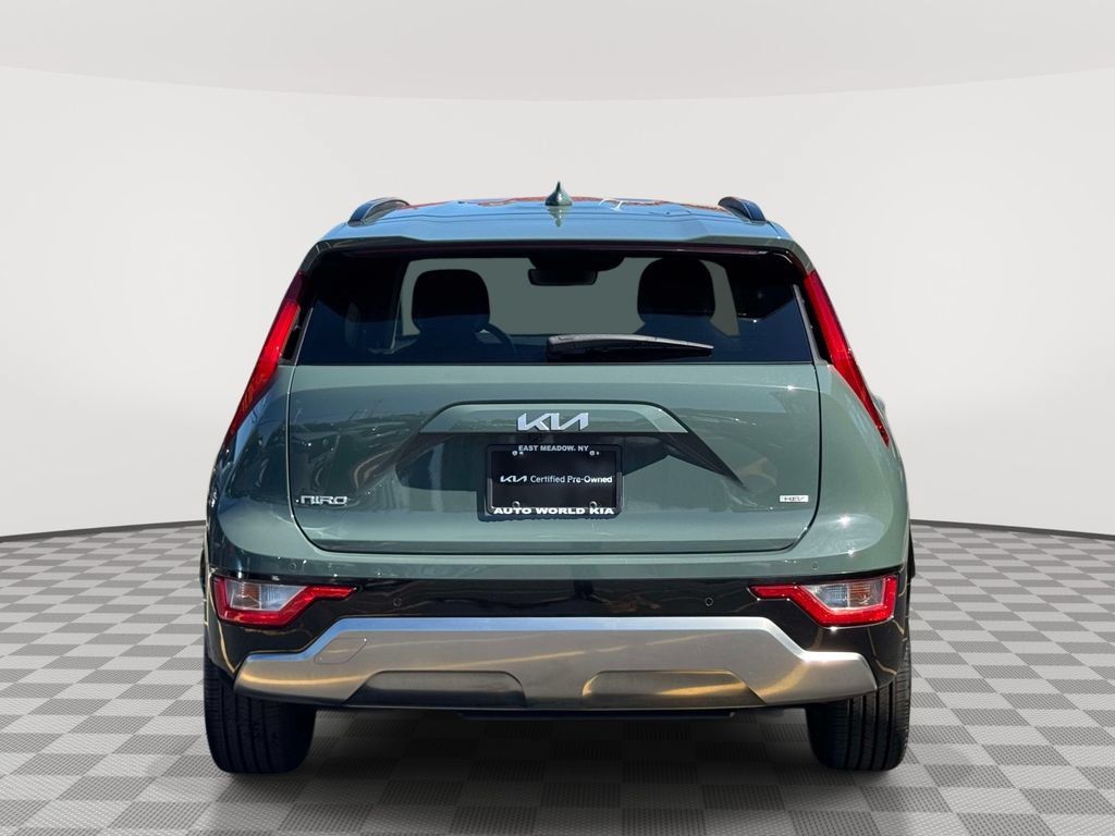 Certified 2023 Kia Niro EX Touring FWD image 6
