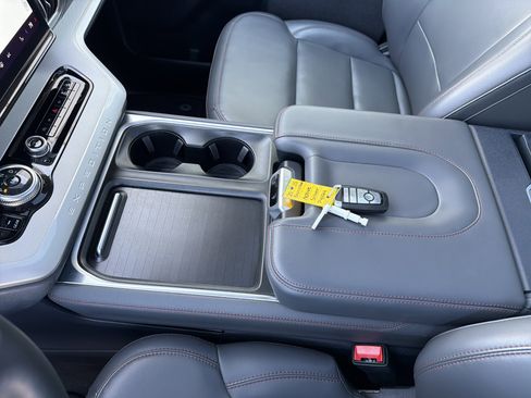 Certified 2025 Ford Expedition Active image 47