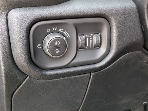 New 2026 RAM 2500 Laramie w/ Night Edition AWD/4WD image 18