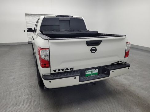 Used 2019 Nissan Titan SV w/ SV Convenience Package image 6