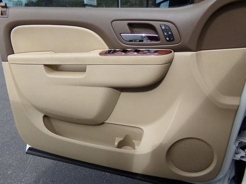 Used 2012 Chevrolet Silverado 2500 LTZ w/ LTZ Plus Package image 79