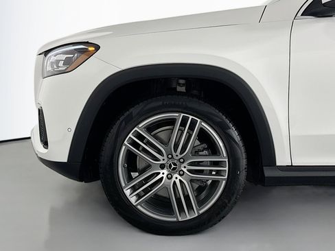 New 2026 Mercedes-Benz GLS 450 4MATIC image 10