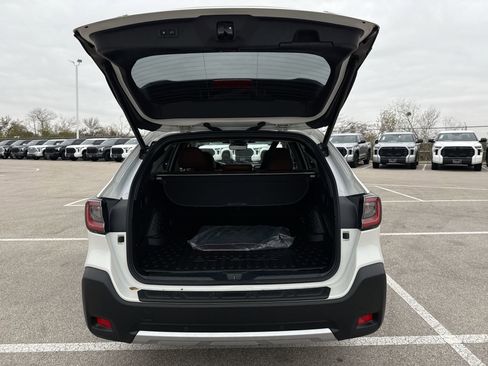 Used 2025 Subaru Outback Touring XT image 21