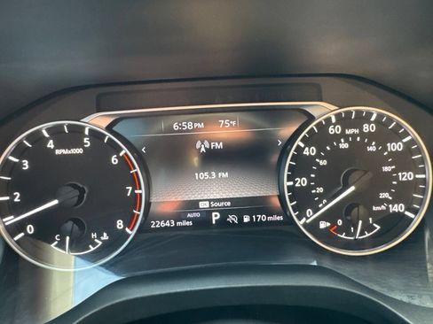 Used 2024 Nissan Rogue SV AWD/4WD image 27