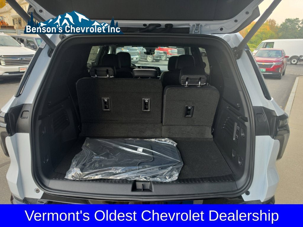New 2026 Chevrolet Traverse High Country w/ LPO, Floor Liner Package AWD/4WD image 19