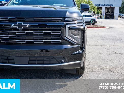 Used 2026 Chevrolet Suburban High Country w/ Sun And Tow Package AWD/4WD image 17