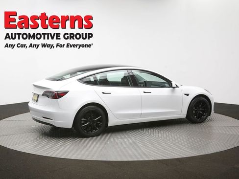 Used 2023 Tesla Model 3 Standard Range image 39