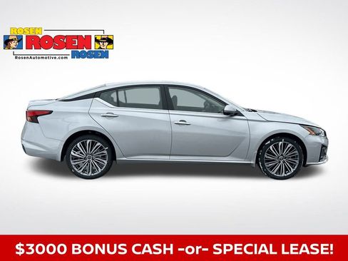 New 2025 Nissan Altima 2.5 SL image 6