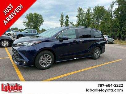 Certified 2025 Toyota Sienna XLE