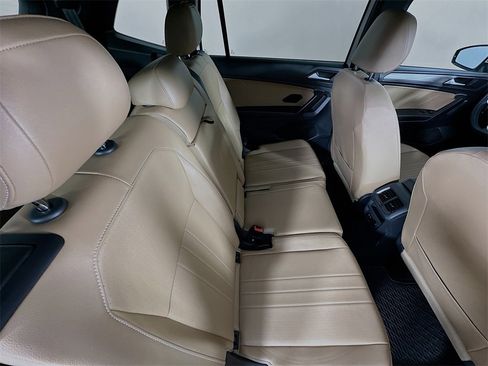 Used 2023 Volkswagen Tiguan SE image 26