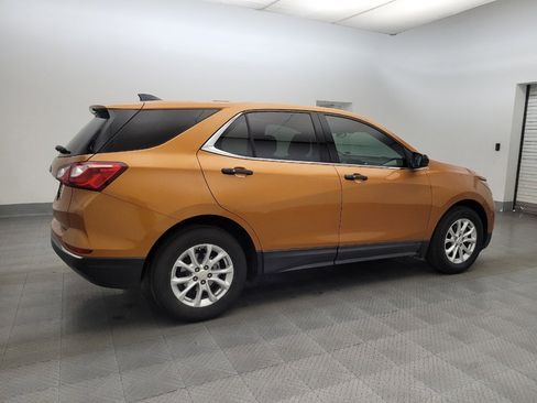 Used 2018 Chevrolet Equinox LT FWD image 10