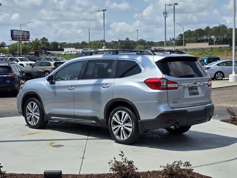 Used 2022 Subaru Ascent Limited w/ Technology Package AWD/4WD image 4