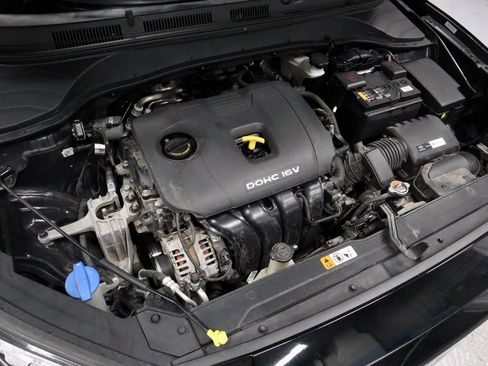 Used 2020 Hyundai Kona SEL w/ Cargo Package image 16