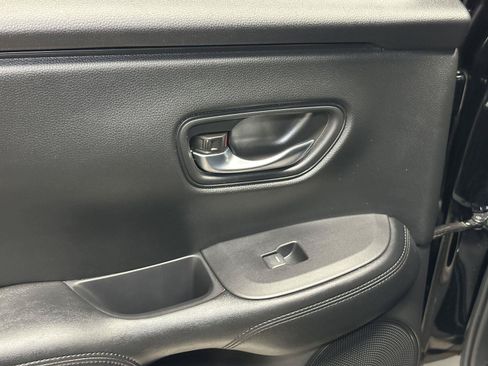 Used 2024 Honda HR-V LX image 30