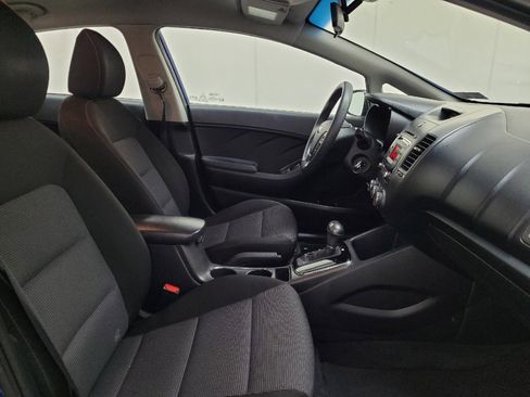Used 2017 Kia Forte LX FWD image 21
