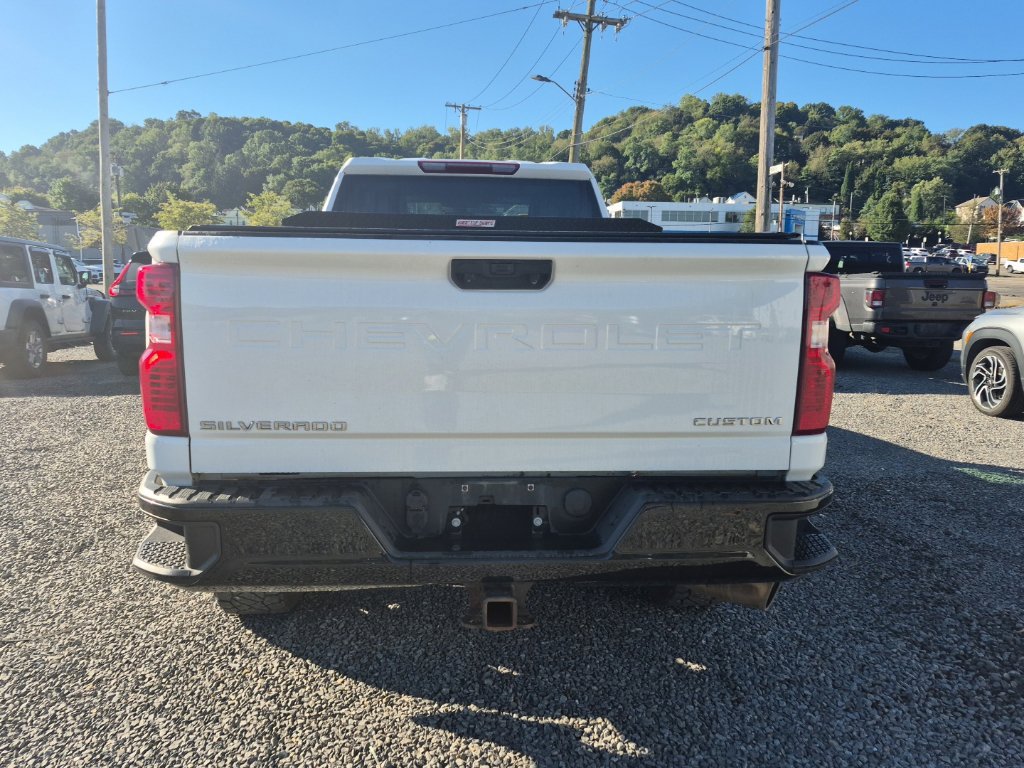 Used 2022 Chevrolet Silverado 2500 Custom w/ Custom Value Package AWD/4WD image 6