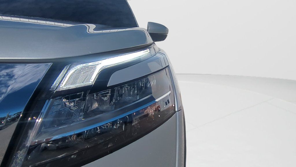 Certified 2024 Nissan Pathfinder SL FWD image 25