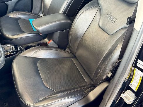 Used 2018 Jeep Compass Limited AWD/4WD image 23