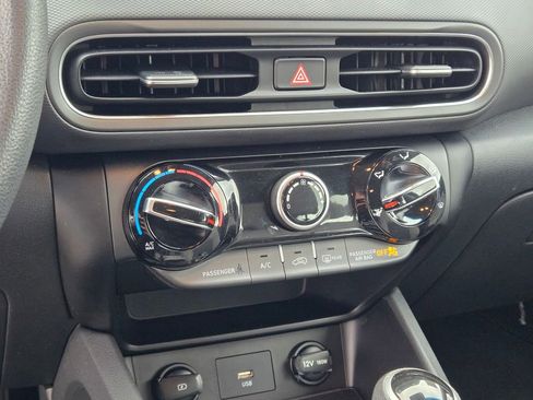 Certified 2022 Hyundai Kona SE image 32