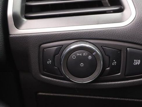 Certified 2024 Ford Edge SEL image 18