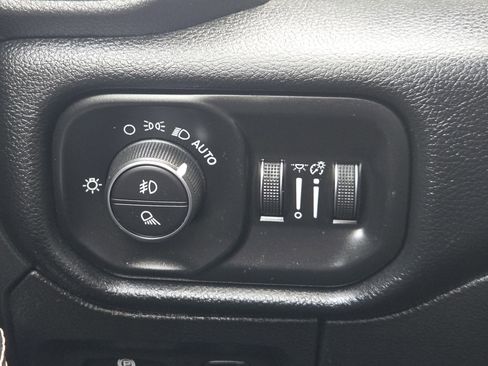 Used 2022 RAM 1500 Laramie image 25